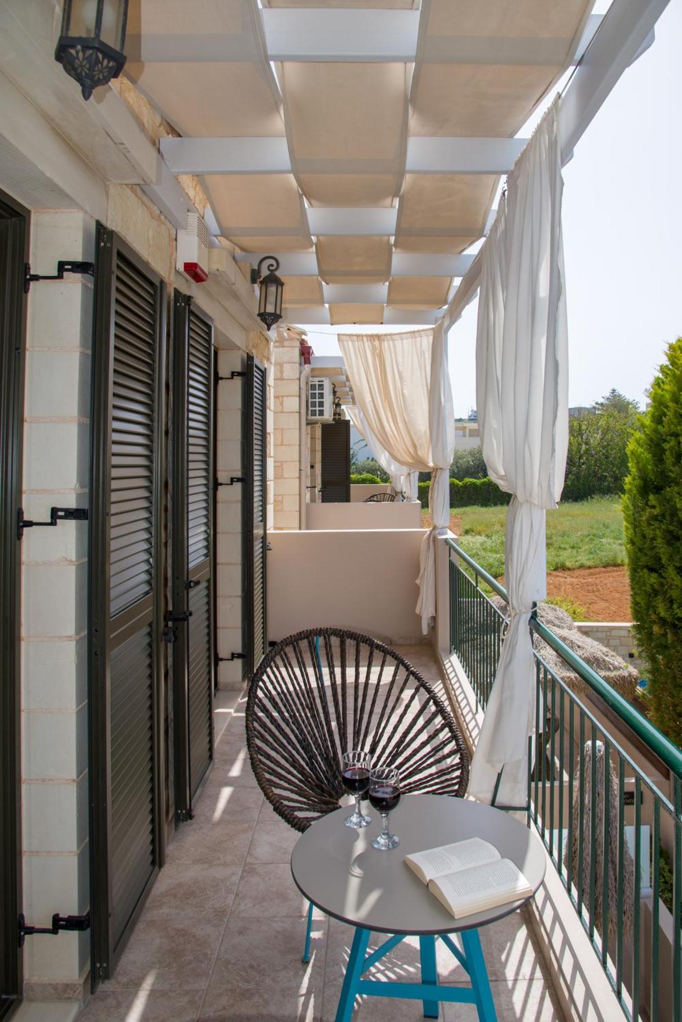 Villa Constancia Stalos Exterior photo