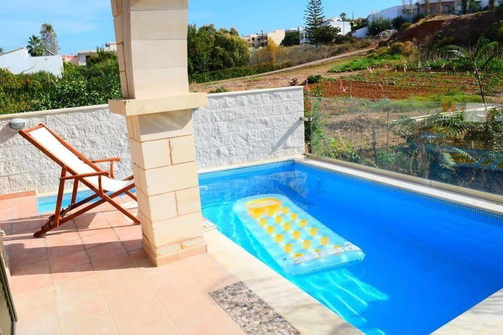 Villa Constancia Stalos Exterior photo